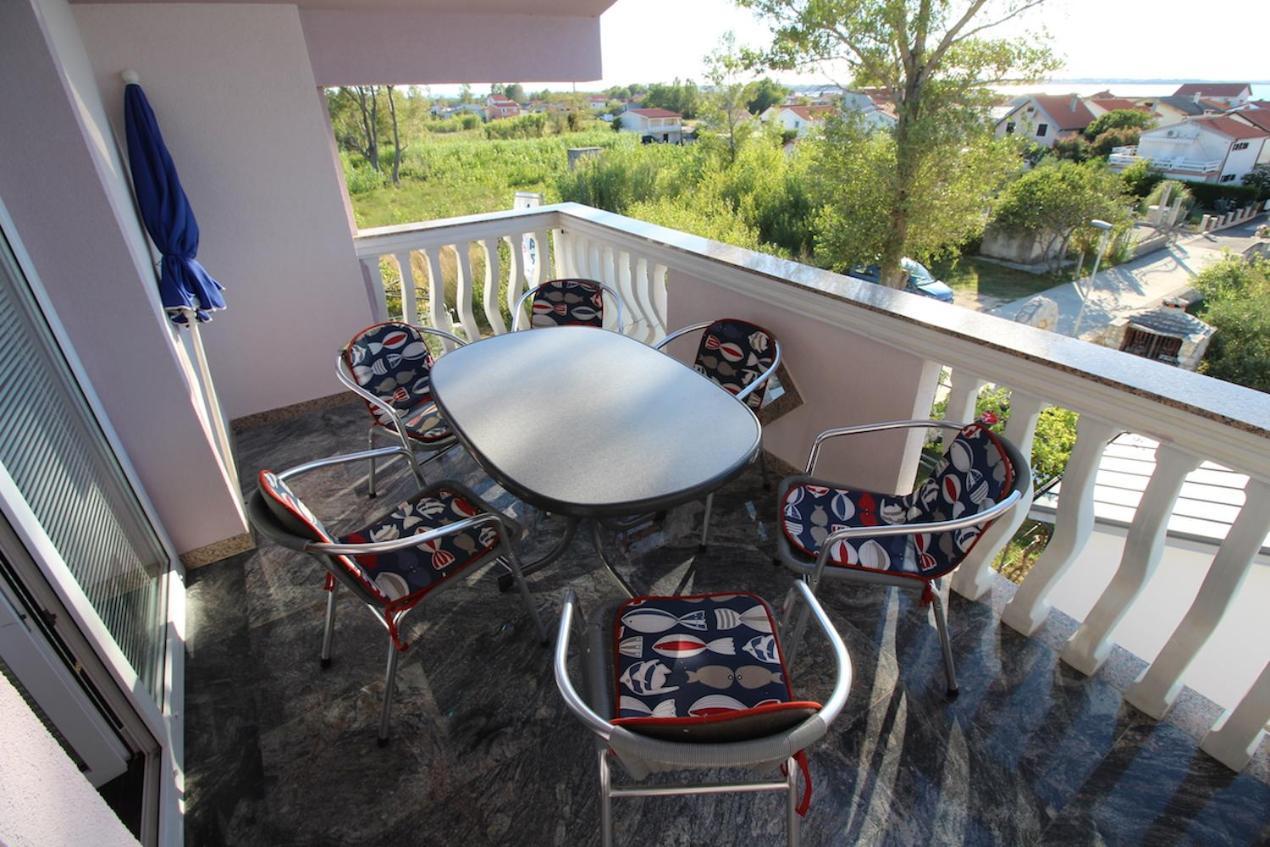 Apartments Helena Zadar Vrsi Extérieur photo