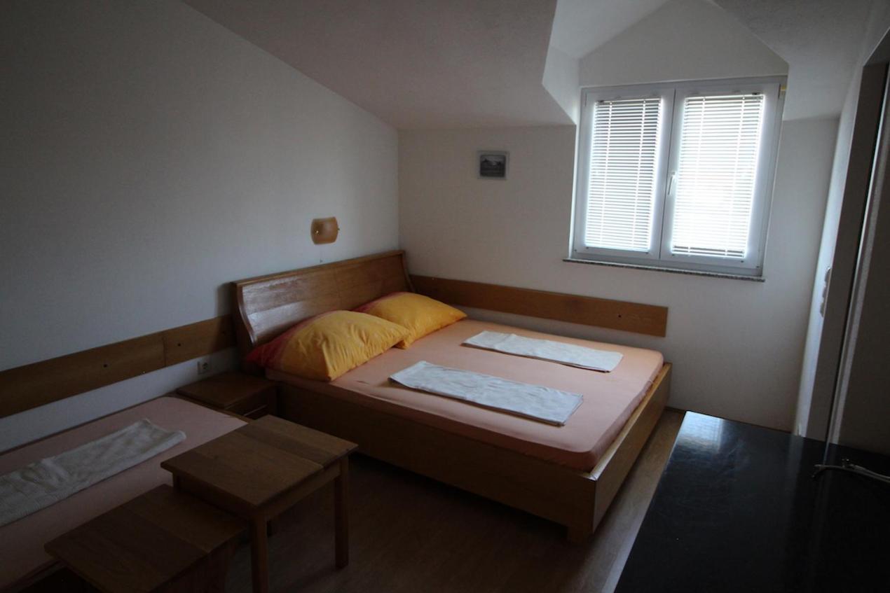 Apartments Helena Zadar Vrsi Extérieur photo