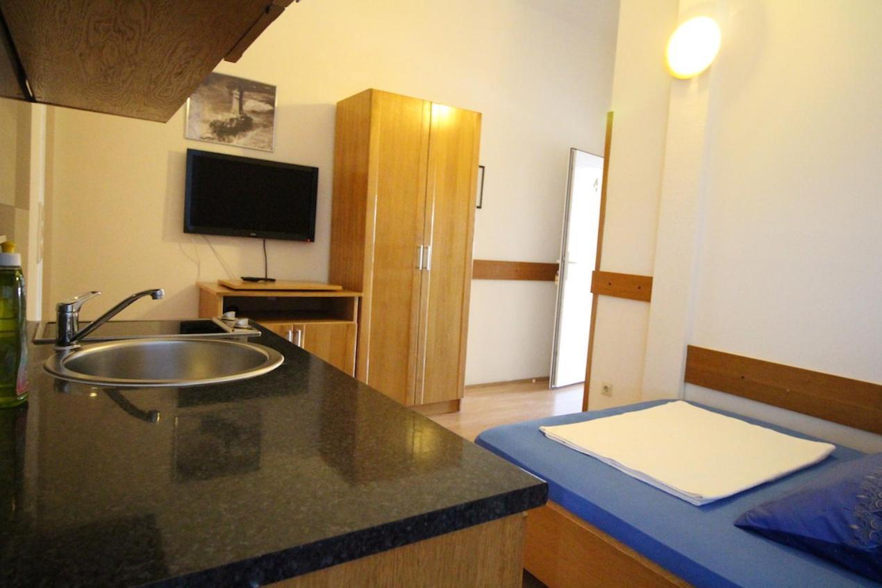 Apartments Helena Zadar Vrsi Extérieur photo