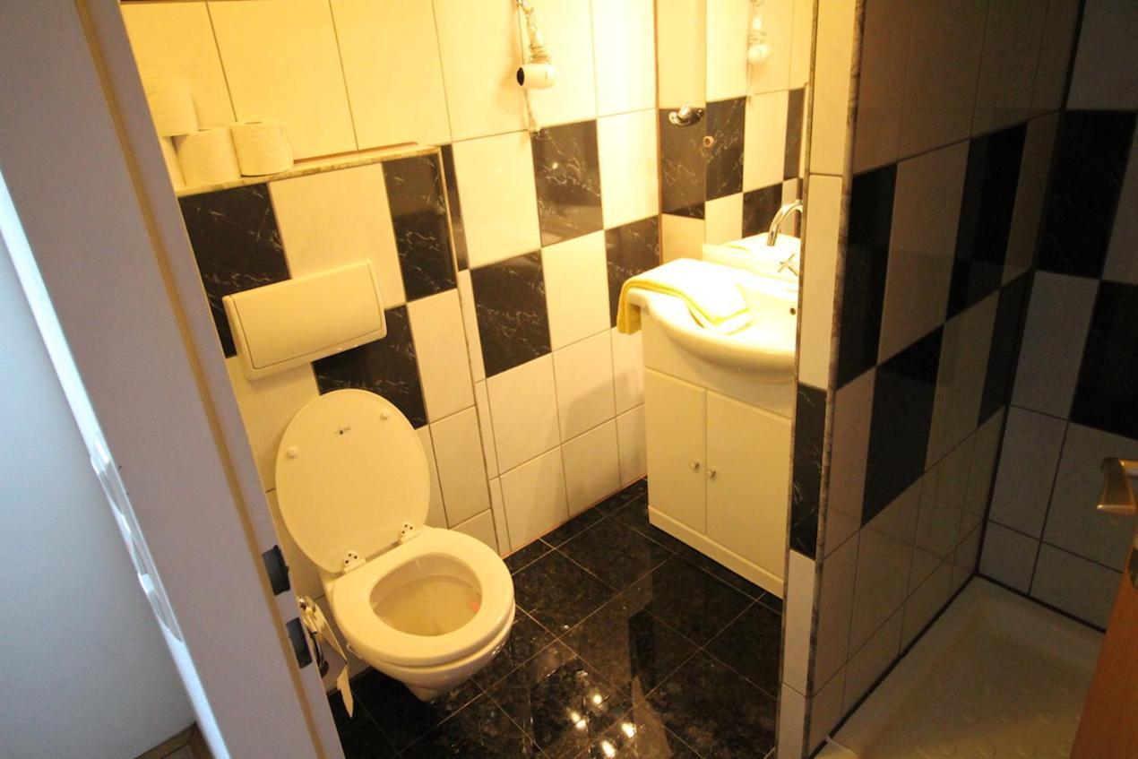 Apartments Helena Zadar Vrsi Extérieur photo